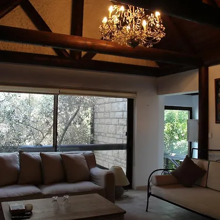 מלון Yalicapkini Boutique 4*