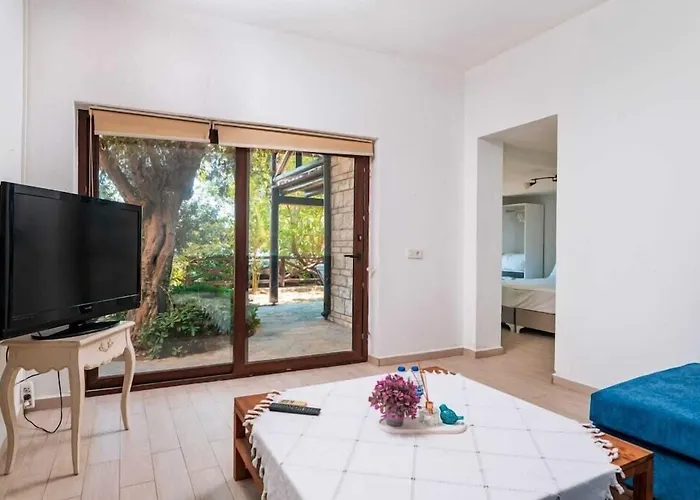 Yalicapkini Boutique