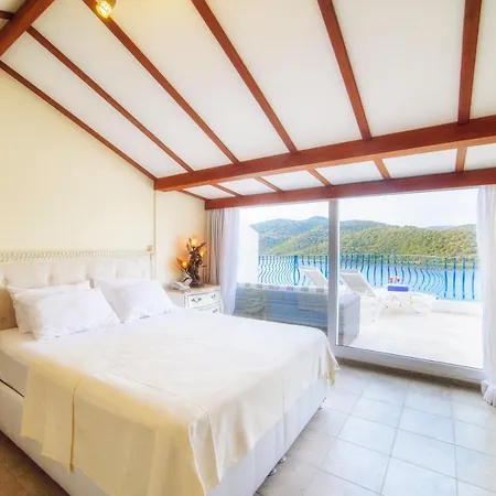 Yalicapkini Boutique