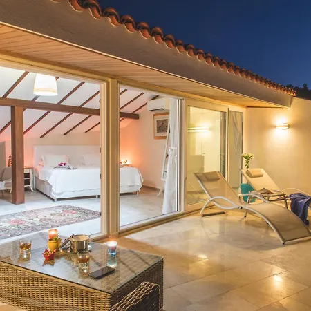 Yalicapkini Boutique