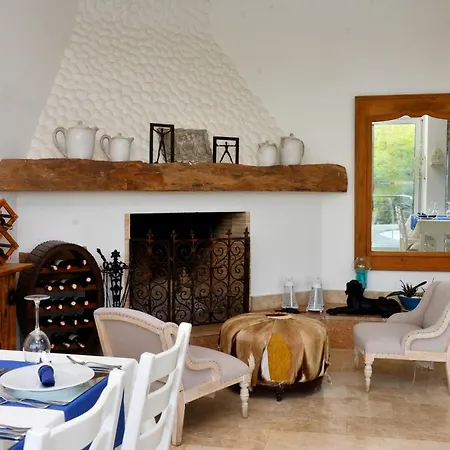 מלון Yalicapkini Boutique 5*