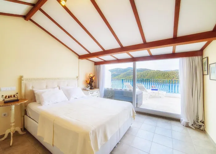 Yalicapkini Boutique